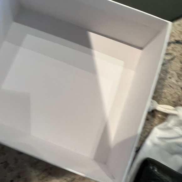 (SOLD) Balenciaga Bifold Card Case - Picture 11 of 12